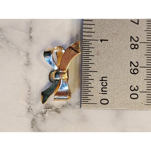 Vintage Gold-Tone Bow Brooch Pin - Picture 3 of 3